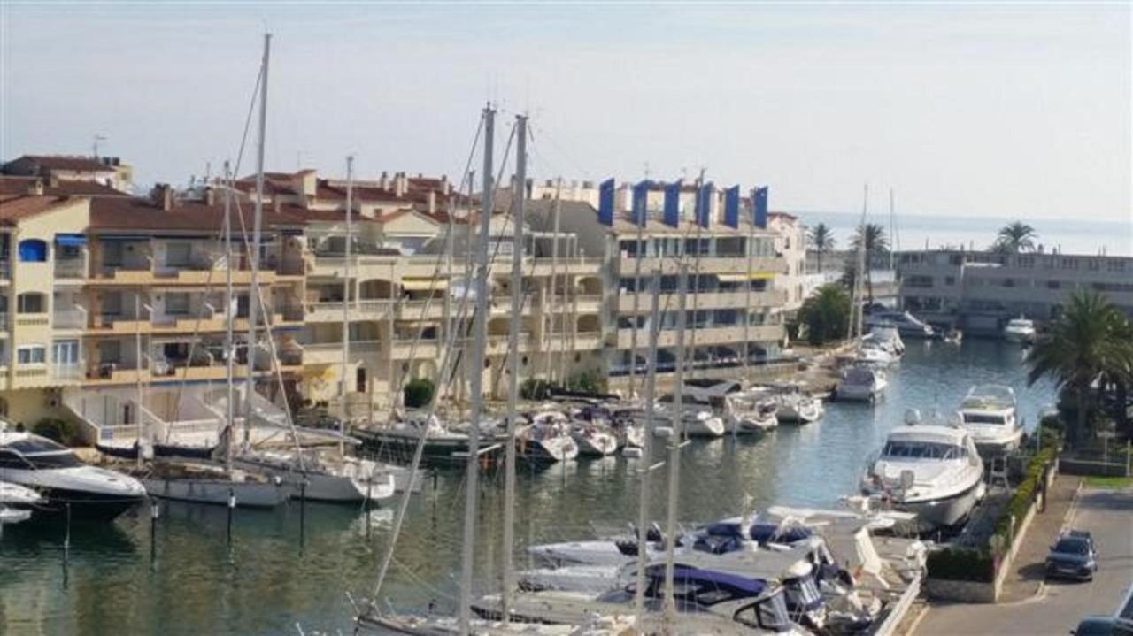 Estudio Vistas Marina Y Mar Ref 295 Empuriabrava Bagian luar foto